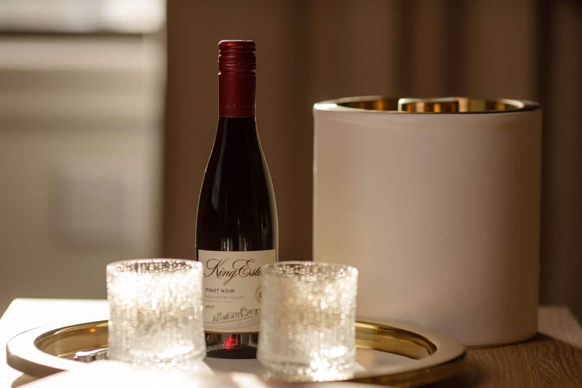 Hypo-allergenic bedding, minibar, in-room safe, desk