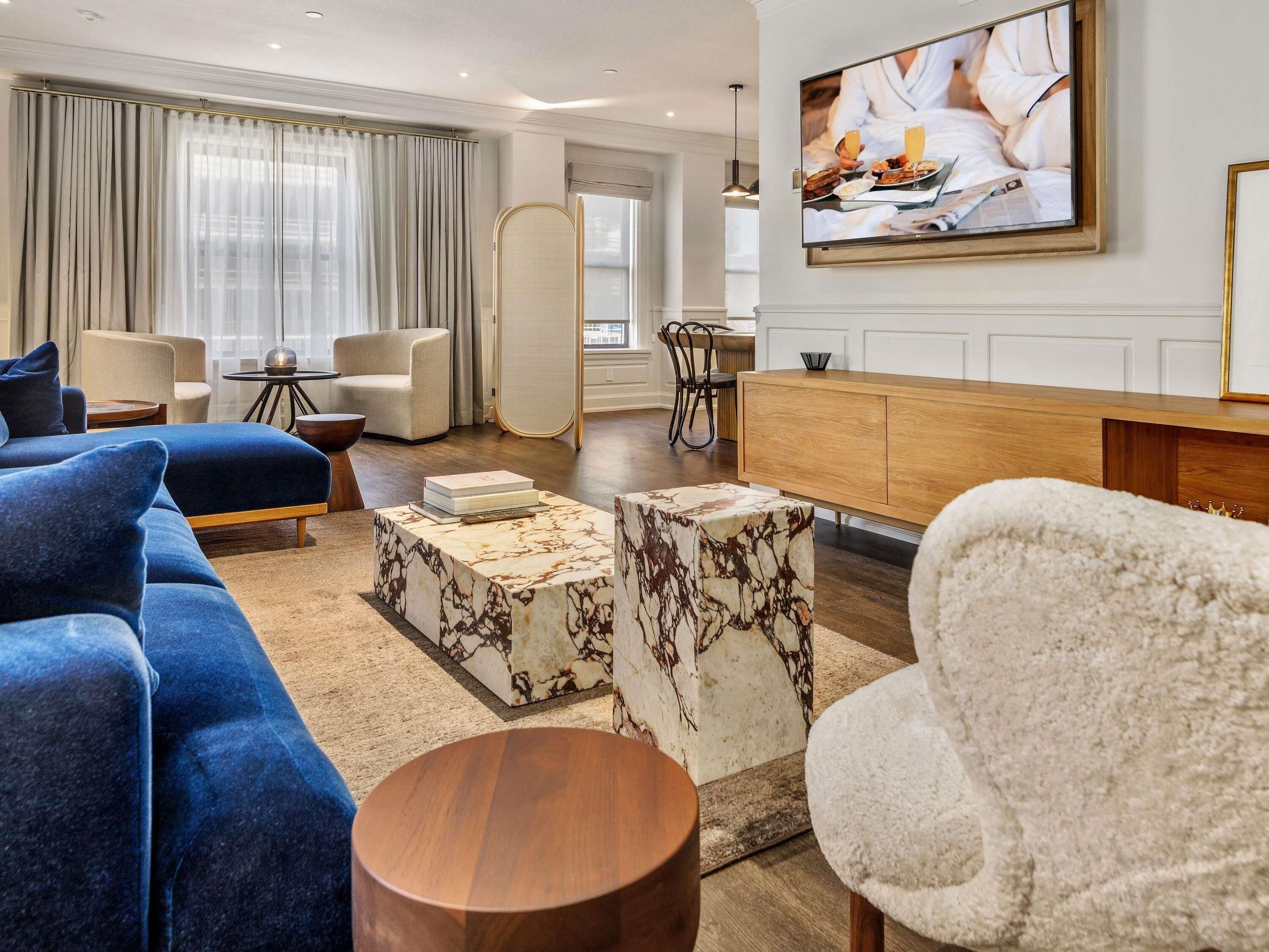 Presidential Suite, 1 King Bed | Hypo-allergenic bedding, minibar, in-room safe, desk