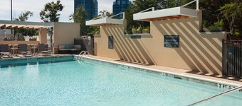 亞特蘭大佩里米特中心希爾頓惠庭飯店