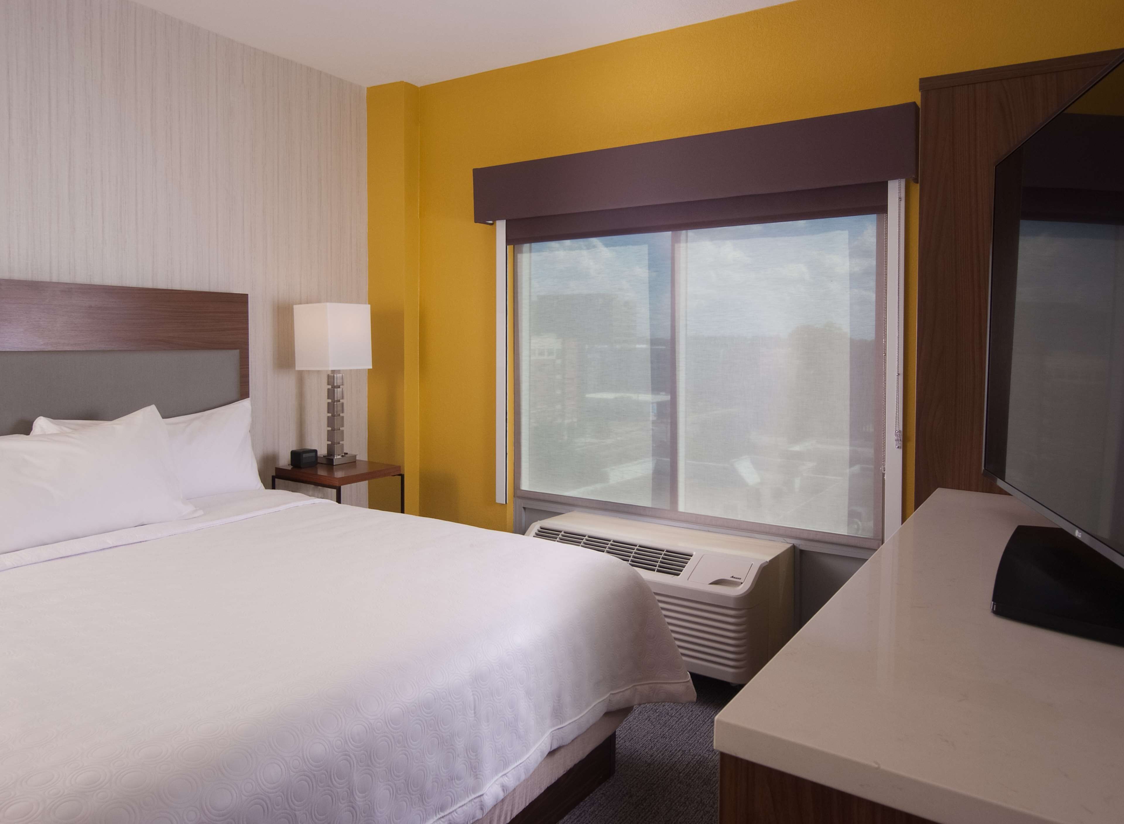 Photo - Hilton Atlanta Perimeter Suites