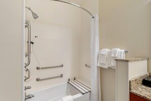 Suite, 1 King Bed with Sofa bed, Accessible, Non Smoking - Comfort Suites Normal University area (Normal)