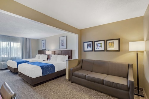 Comfort Suites Normal University area