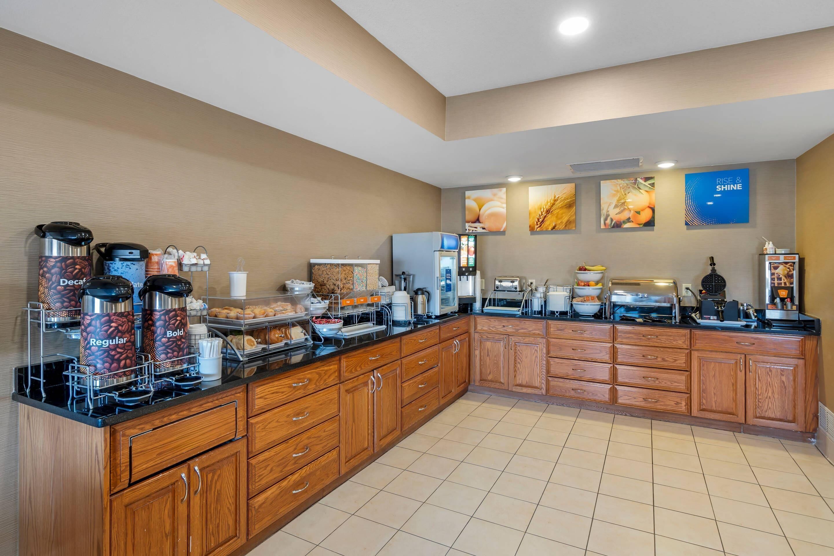 Free daily continental breakfast