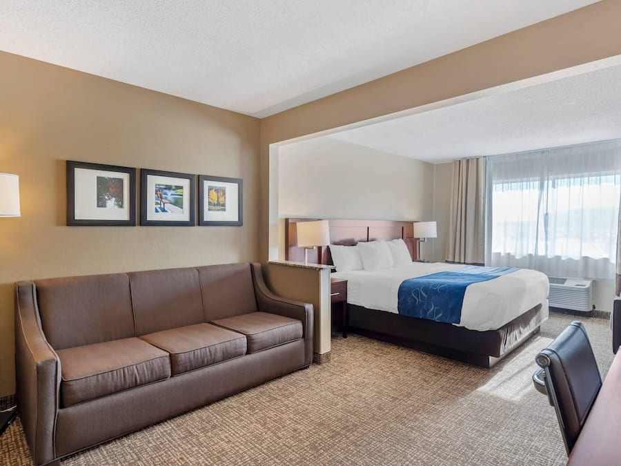 In-room safe, desk, laptop workspace, iron/ironing board