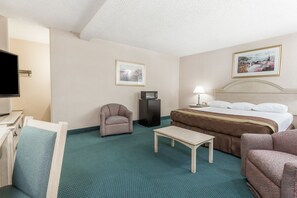 TV, pay movies - Travelodge by Wyndham San Francisco Airport North (South San Francisco)