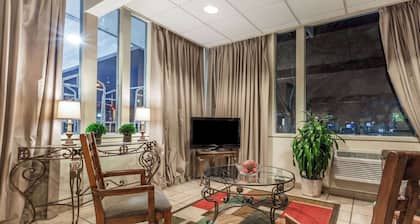 Travelodge by Wyndham San Francisco Airport North