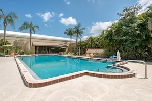 Terrace/patio - Holiday Inn Melbourne-Viera Conference Ctr by IHG (Melbourne)