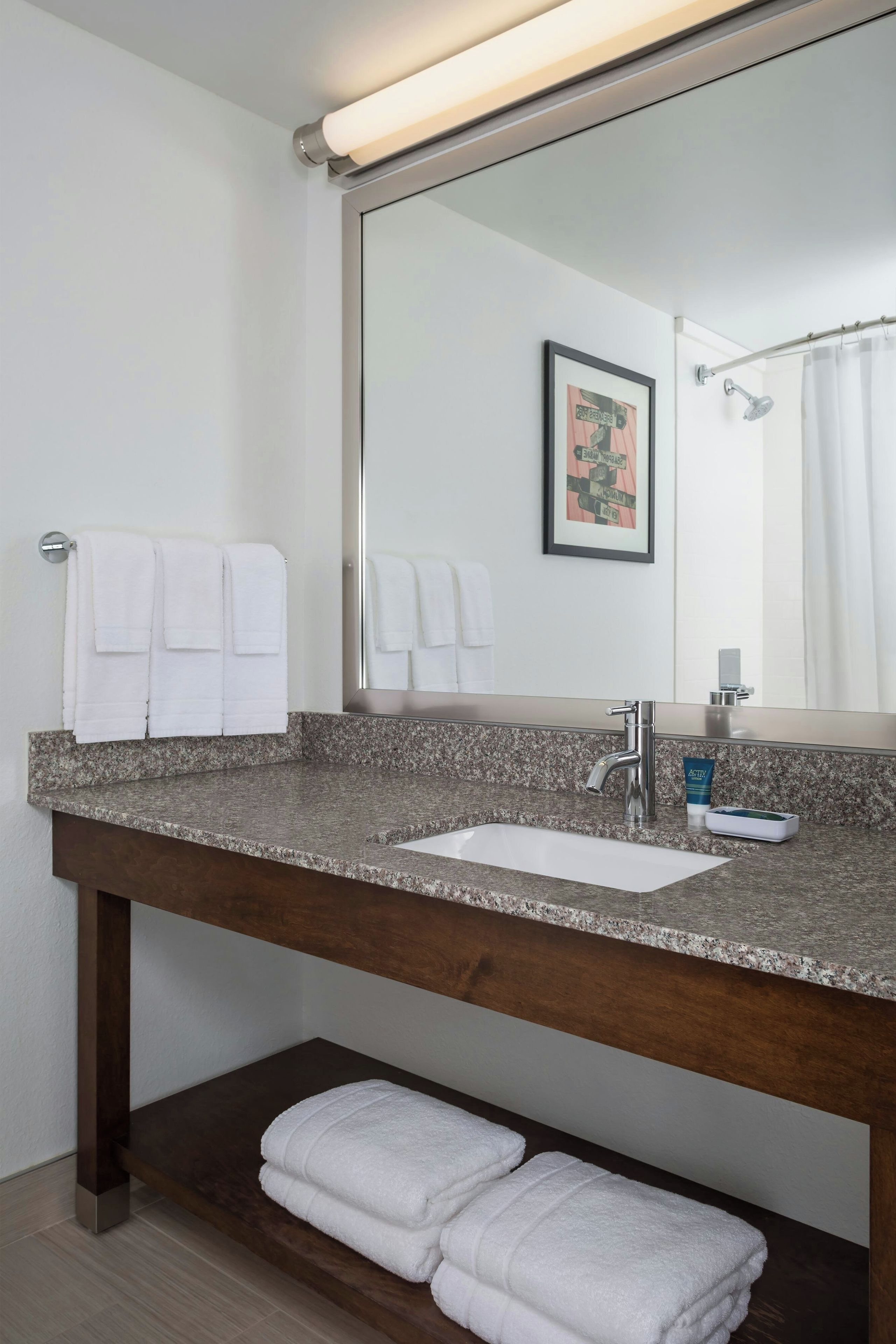 Photo - Four Points by Sheraton Buffalo Grove