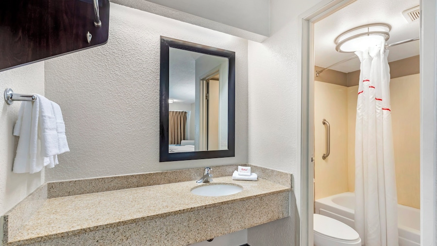 Red Roof Inn Milwaukee – Airport/Oak Creek