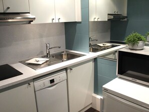 Privilege, Apartment, 1 Double Bed with Sofa bed | Minibar, in-room safe, laptop workspace, blackout drapes - Mercure Toulouse Centre Saint-Georges Hotel (Toulouse)