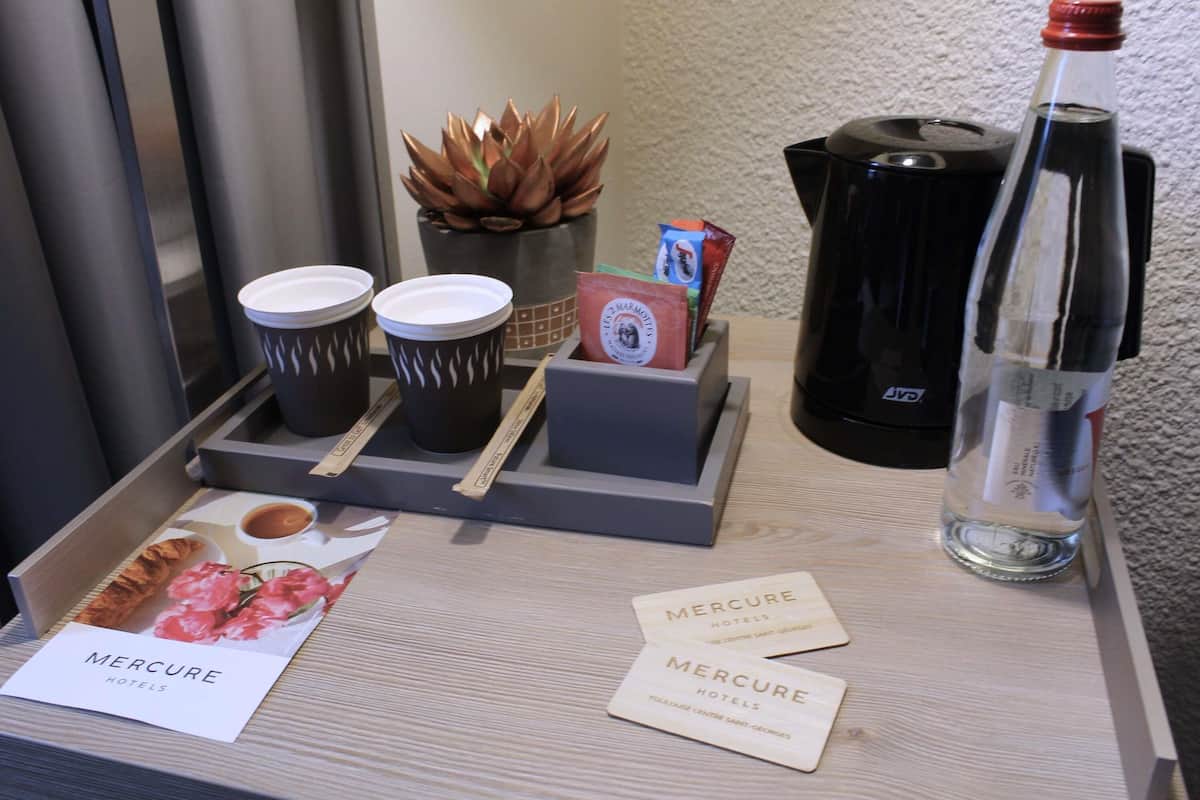 Minibar, in-room safe, laptop workspace, blackout curtains