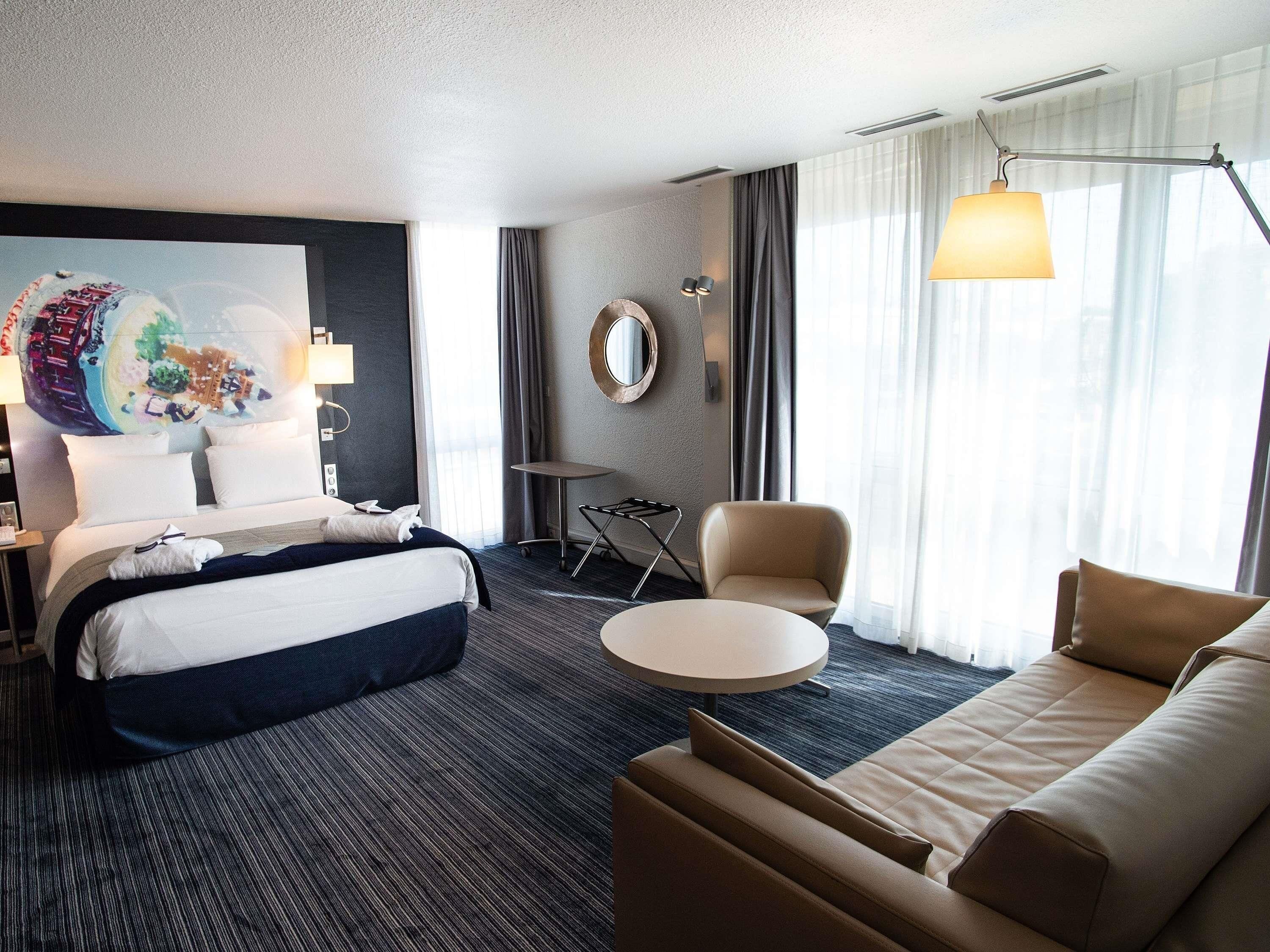 Minibar, coffres-forts dans les chambres