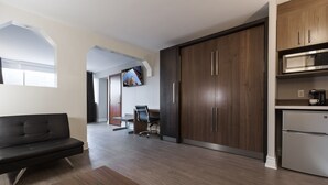 Unclassified image, 5 of 82, button - Hotel Espresso Montreal Downtown (Montreal)