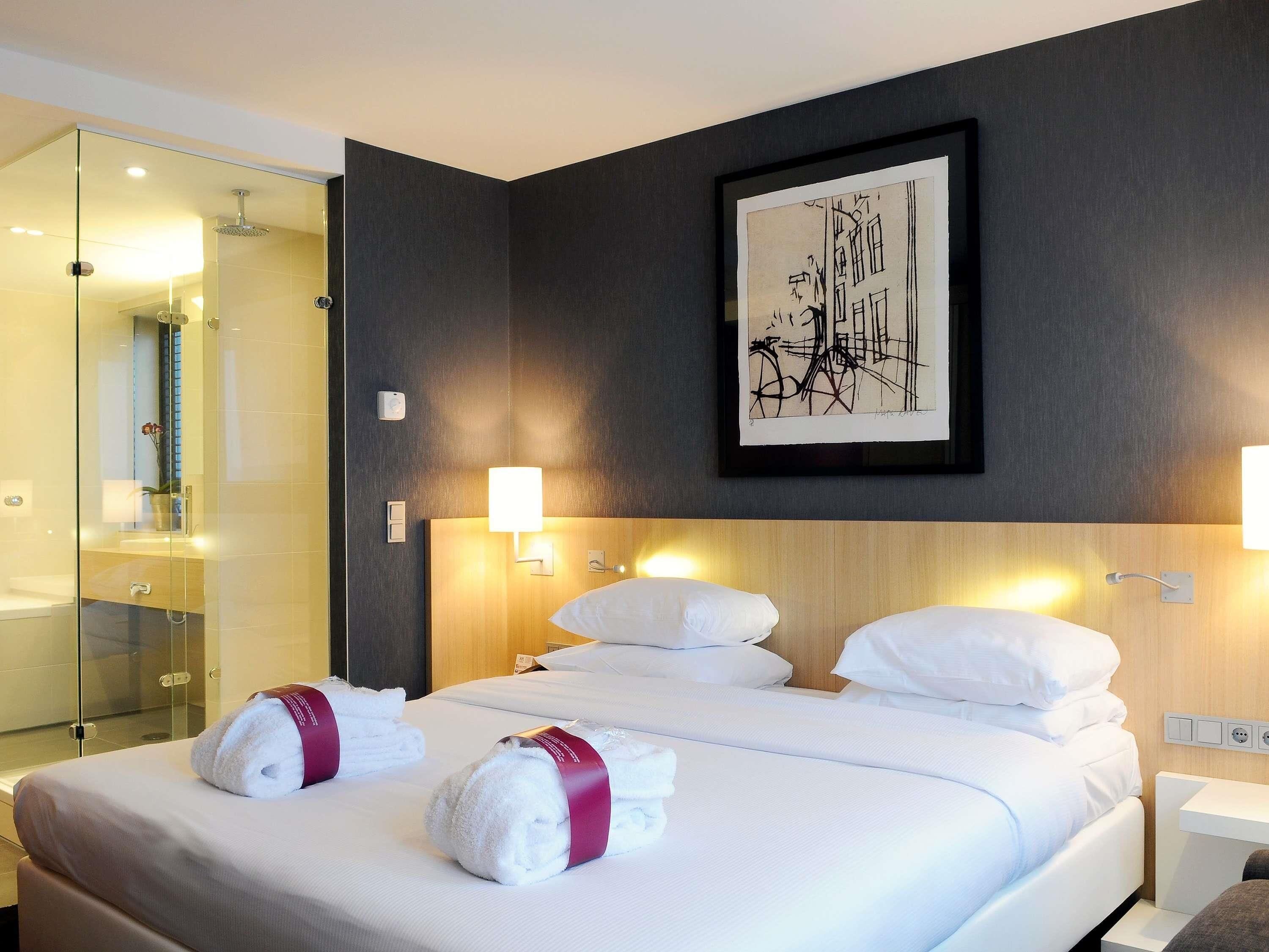 In-room safe, desk, laptop workspace, blackout drapes