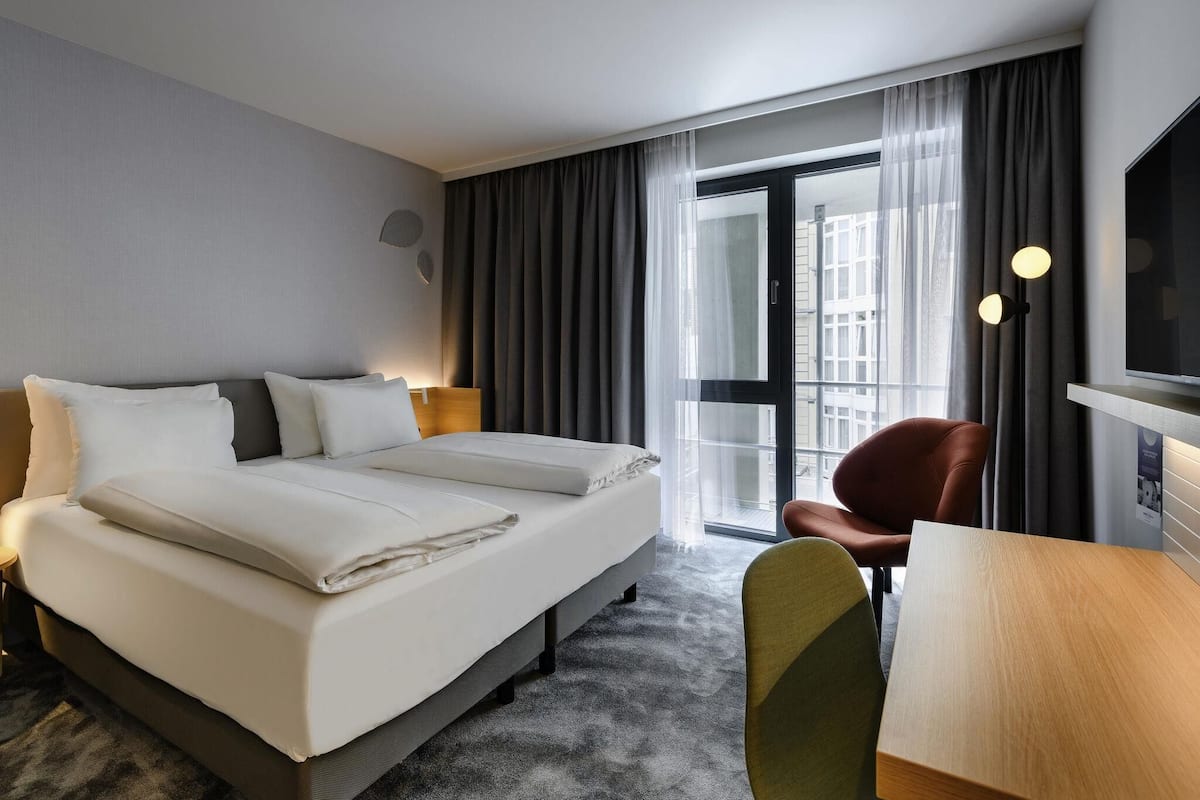 Privilege, Room, Courtyard, 1 Double Bed | In-room safe, blackout drapes, soundproofing, free WiFi