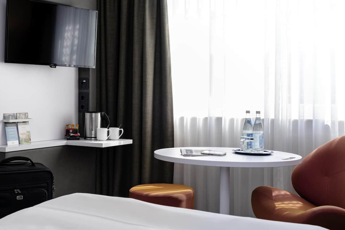 In-room safe, blackout drapes, soundproofing, free WiFi