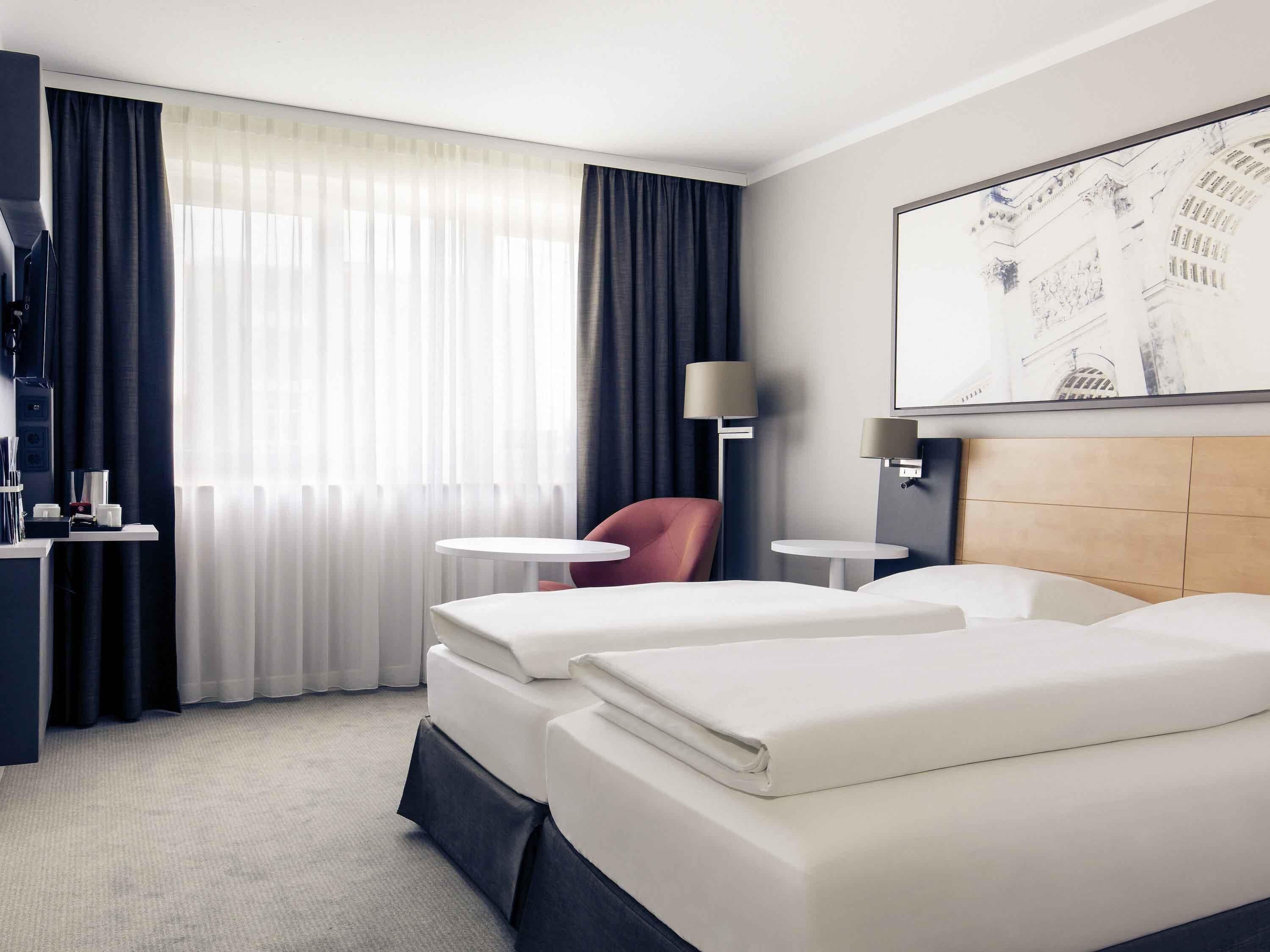 Standard Double Room, 1 Double Bed | In-room safe, blackout drapes, soundproofing, free WiFi