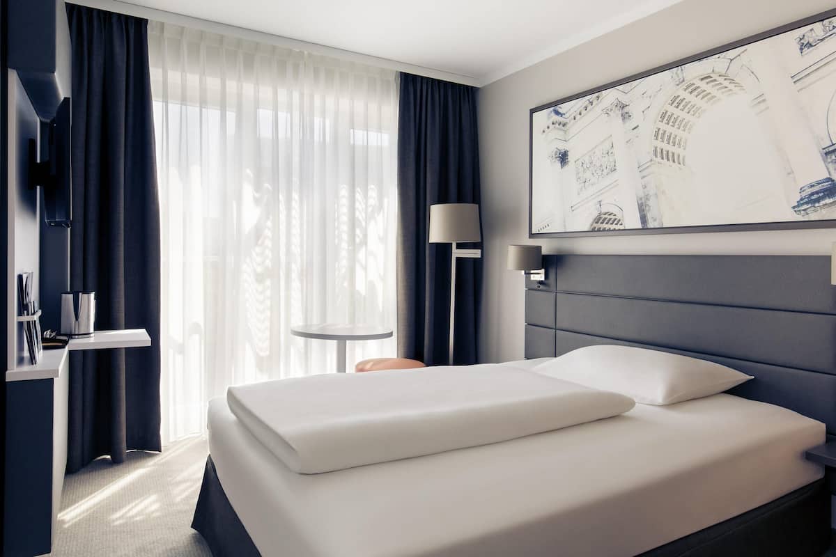 In-room safe, blackout curtains, soundproofing, free WiFi