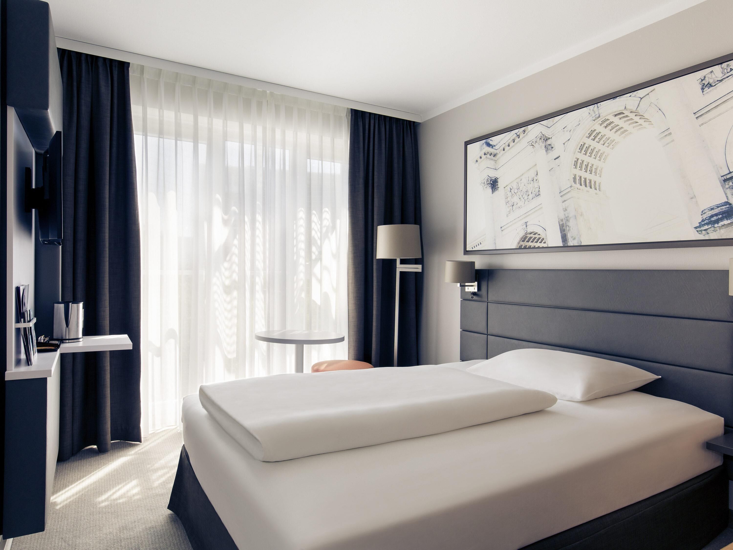 Standard Double Room, 1 Double Bed | In-room safe, blackout drapes, soundproofing, free WiFi