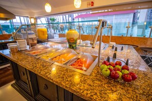 Daily buffet breakfast (MXN 295 per person)