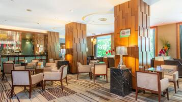 Bar (in der Unterkunft)