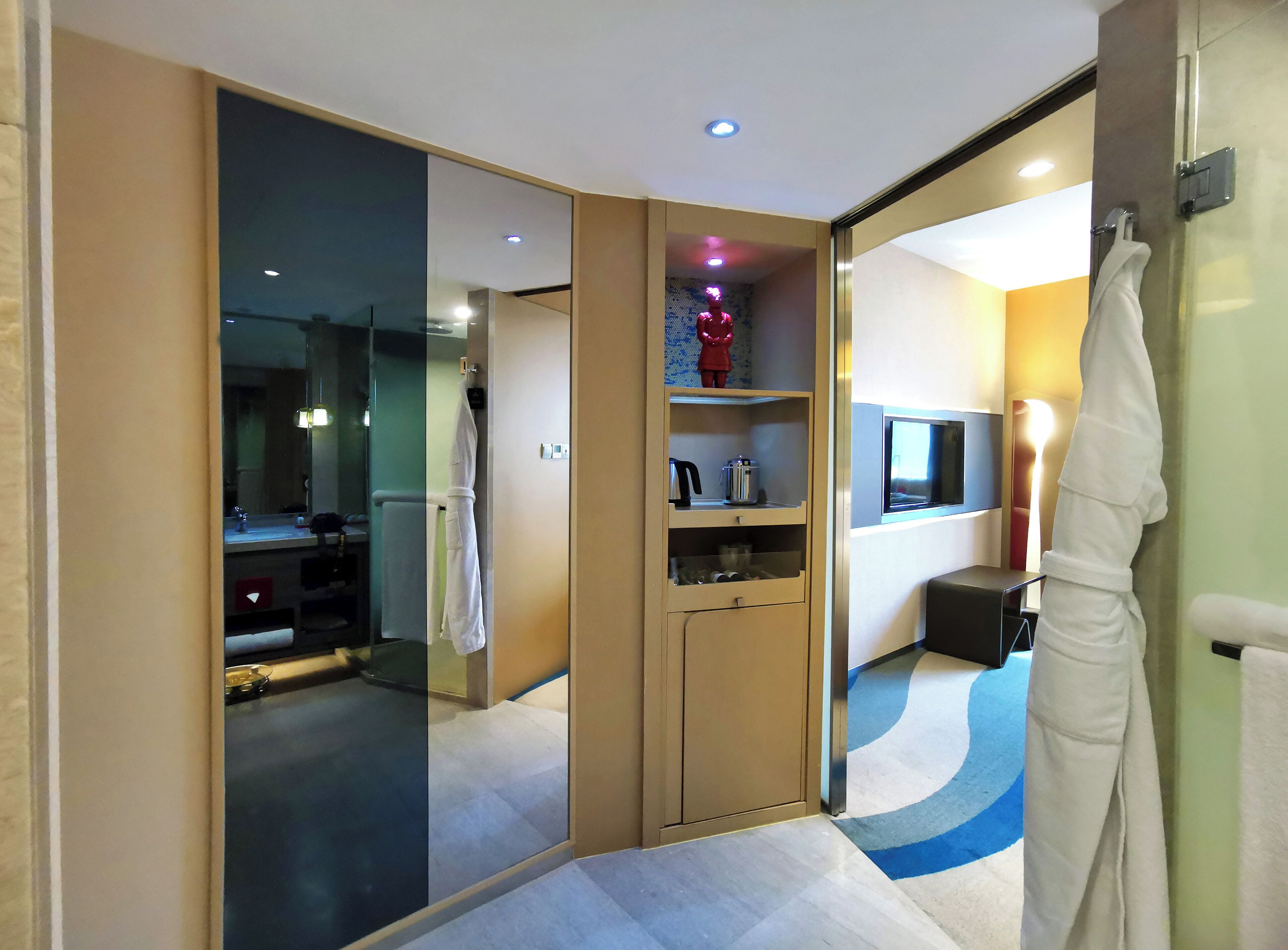 standard room (1) | bathroom | shower, rainfall showerhead, eco-friendly toiletries, hair dryer