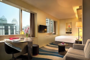 Deluxe Room | 1 bedroom, premium bedding, memory foam beds, minibar - Radisson Collection Hyland Shanghai (Shanghai)