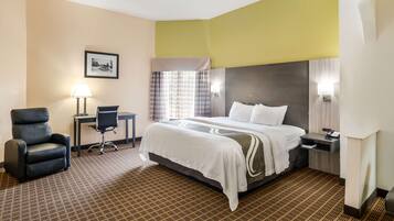 Room, 1 King Bed with Sofa bed, Non Smoking | Desk, blackout curtains, soundproofing, iron/ironing board