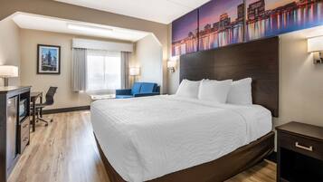 Rom, 1 kingsize-seng, ikke-røyk (Upgrade) | Sengetøy av topp kvalitet, senger med overmadrass og skrivebord