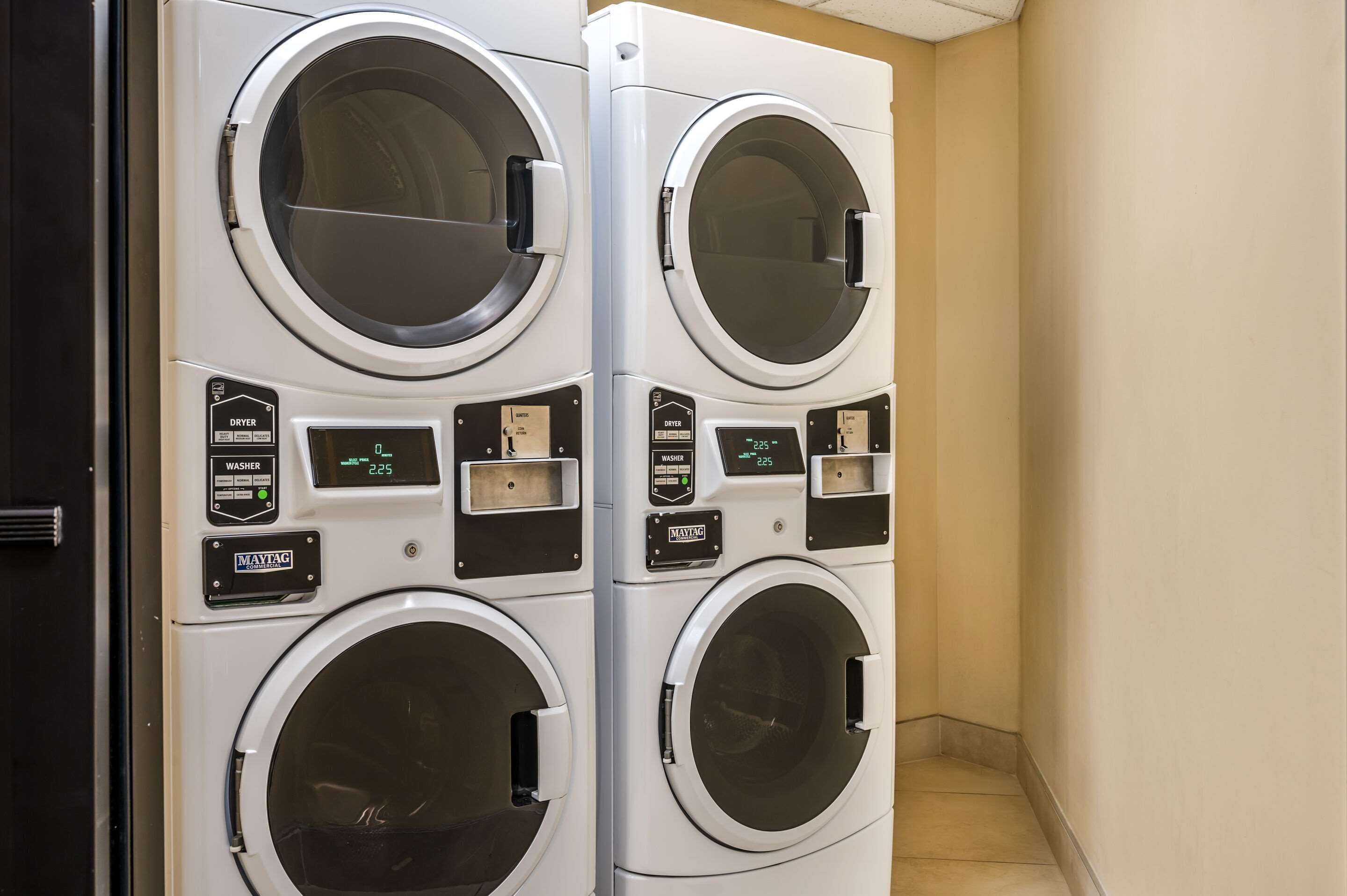 Photo - Clarion Pointe Louisville East