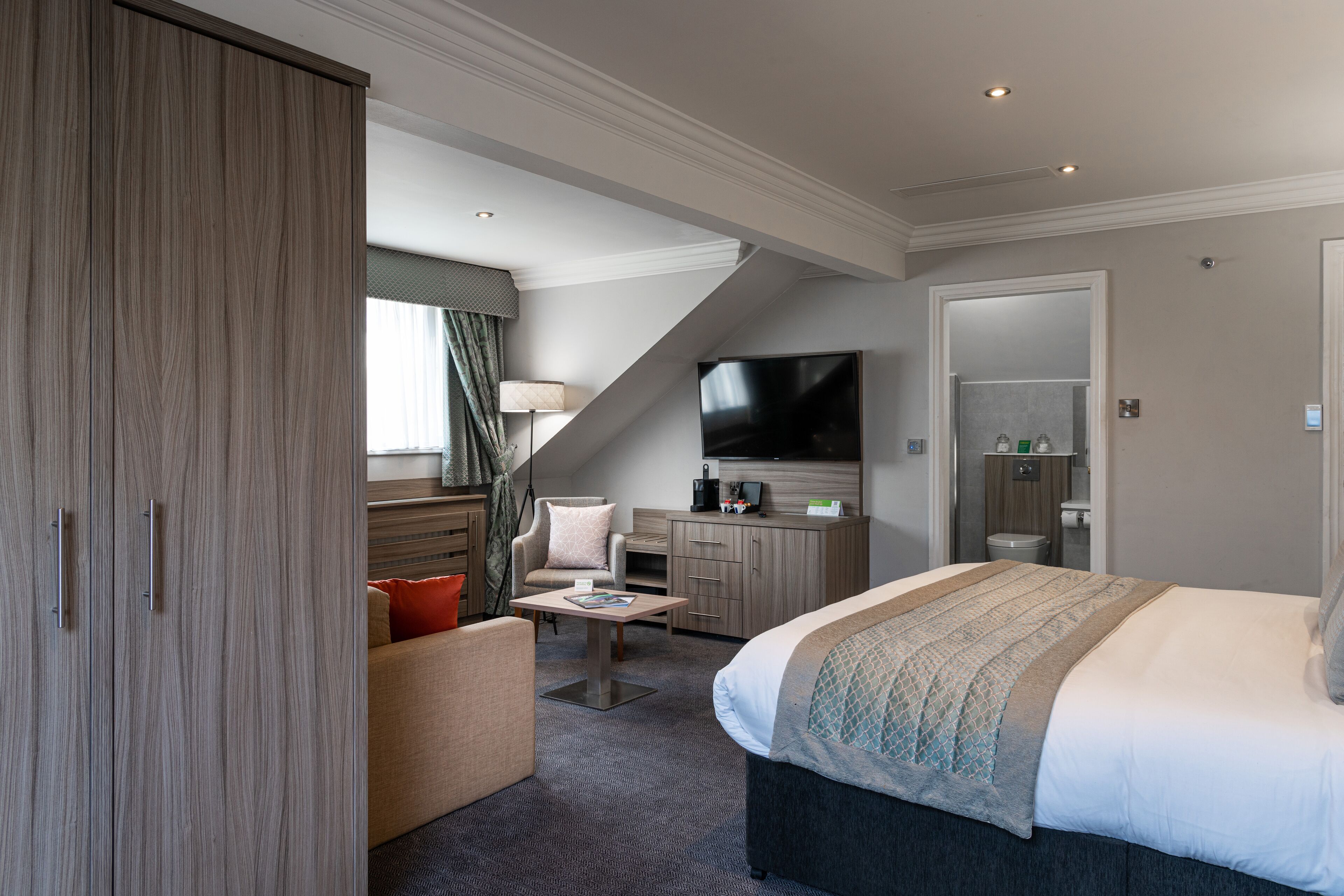 Suite, 1 King Bed