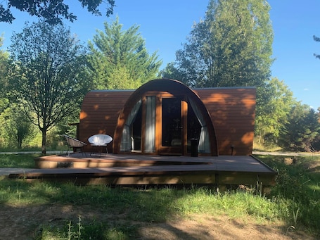 1 bedroom, premium bedding, minibar, in-room safe