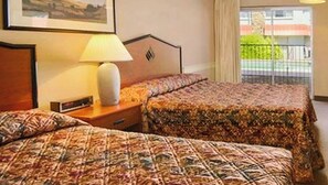 Room, 2 Queen Beds, Non Smoking, Refrigerator (2 Star) | Desk, laptop workspace, free WiFi, bed sheets - La Grande Inn (La Grande)