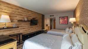 標準客房, 2 張加大雙人床, 花園景觀 | 高級寢具、迷你吧、客房內保險箱、獨特裝潢