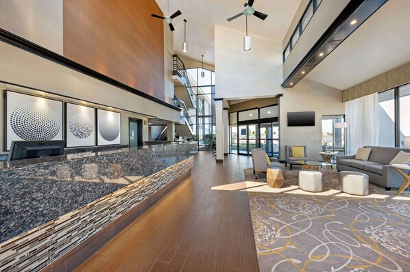 Lobby - Best Western Ashbury Inn (La Grange)