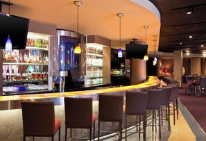 Bar (on property) - Courtland Grand Hotel, Trademark Collection by Wyndham (Atlanta)