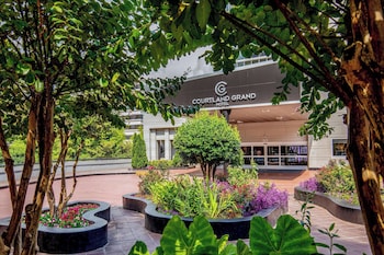 Hotel Exterior at Courtland Grand Hotel, Trademark Collection by Wyndham