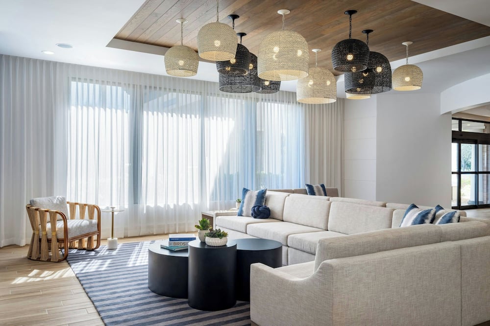 Delta Hotels by Marriott™ Jacksonville Deerwood