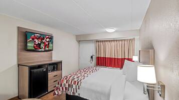 Cortinas blackout, ferros/tábuas de passar roupa, berços grátis