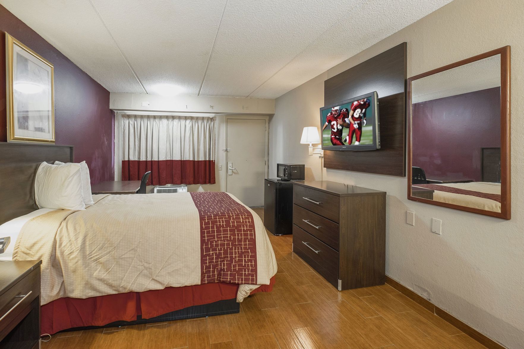 Blackout drapes, iron/ironing board, free cribs/infant beds, free WiFi