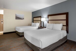 Hypo-allergenic bedding, desk, blackout drapes, iron/ironing board - Best Western Sunridge Inn & Conference Center (Baker City)