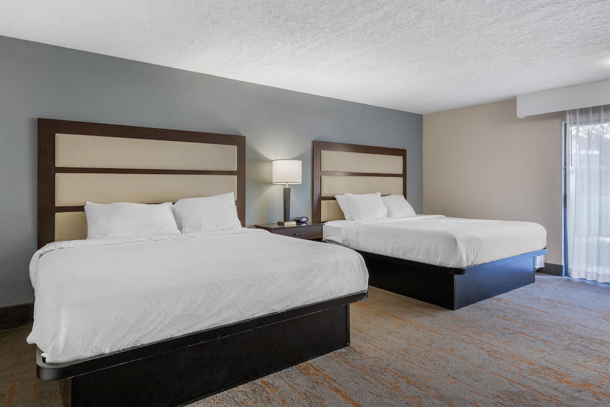 Standard Room, Multiple Beds, Non Smoking, Patio (1st Floor) | Hypo-allergenic bedding, desk, blackout drapes, iron/ironing board