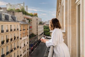 Exterior - Crowne Plaza Paris Republique by IHG (Paris)