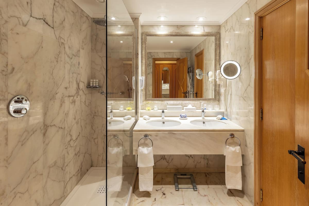 free toiletries, hair dryer, bathrobes, slippers