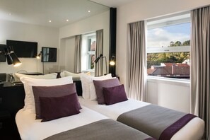 1 Schlafzimmer, Minibar, Schreibtisch, Verdunkelungsvorhänge