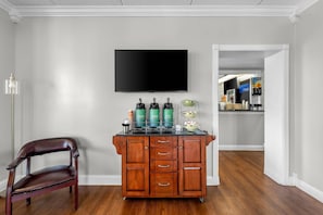 Free daily continental breakfast - Quality Inn (Barbourville)