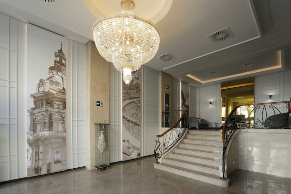 Reception hall