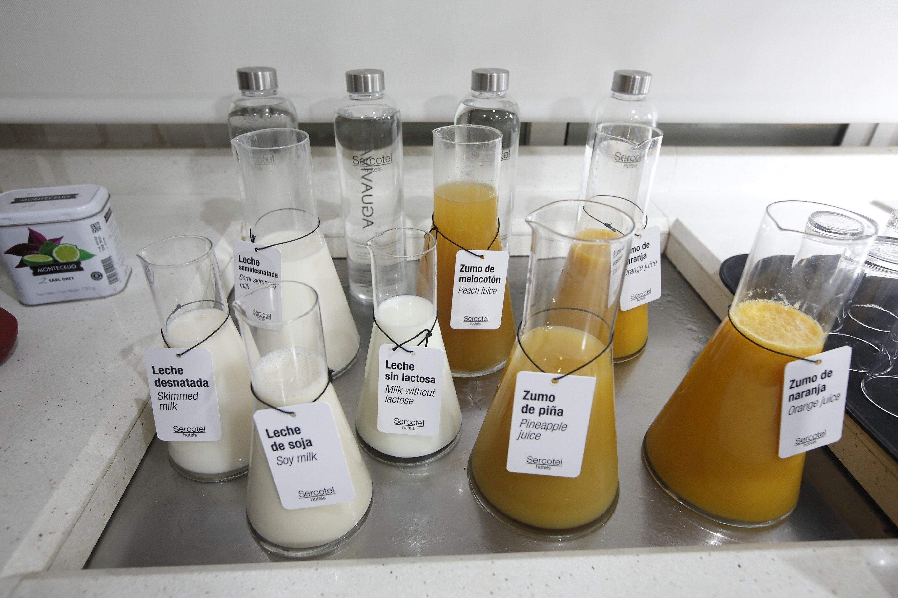 daily full breakfast (eur 18 per person)