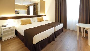 1 habitación, minibar, caja de seguridad en la habitación y escritorio