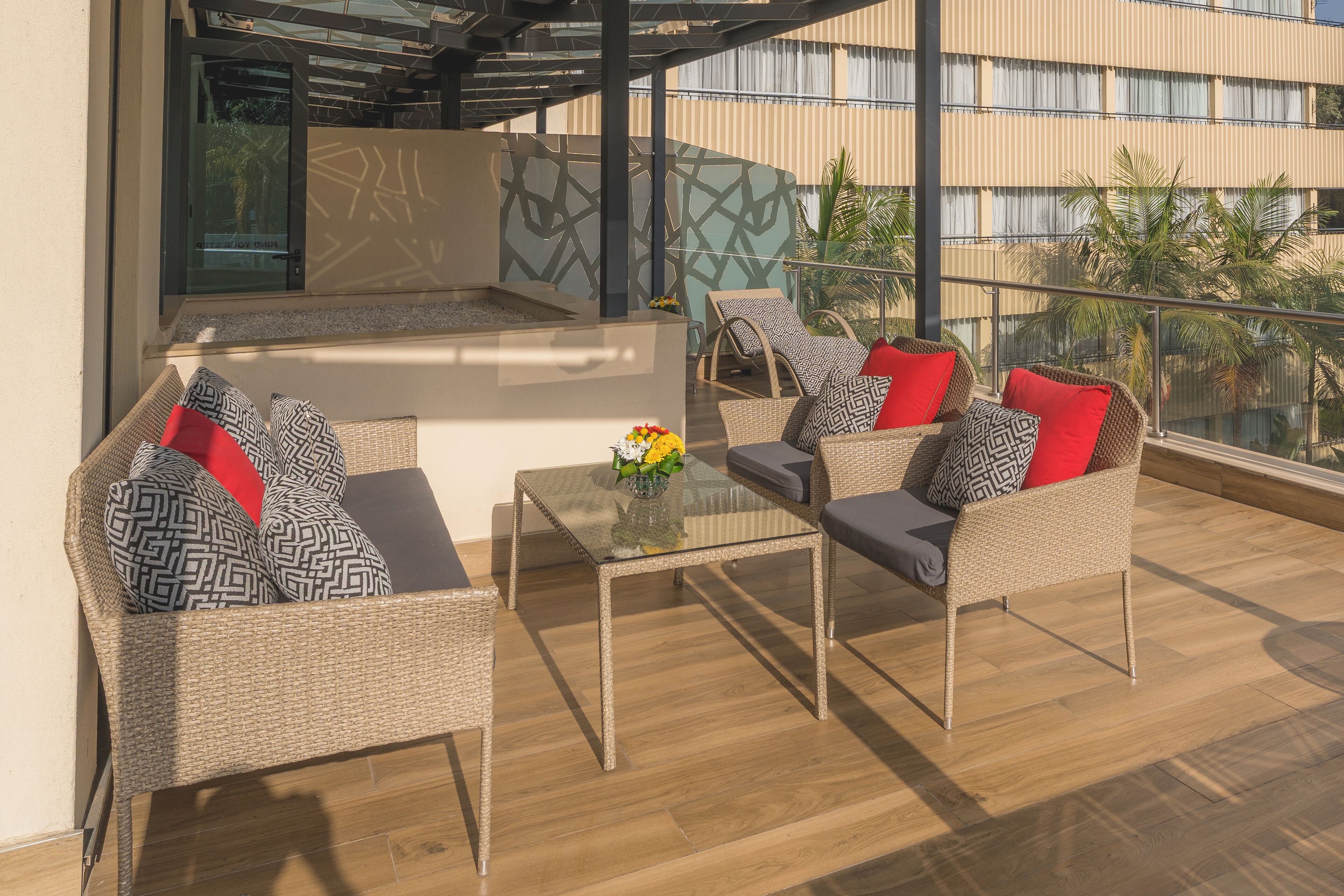 studio suite | balcony